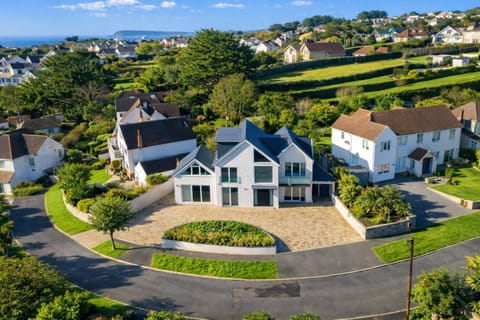 Langland Bay House House in The Mumbles