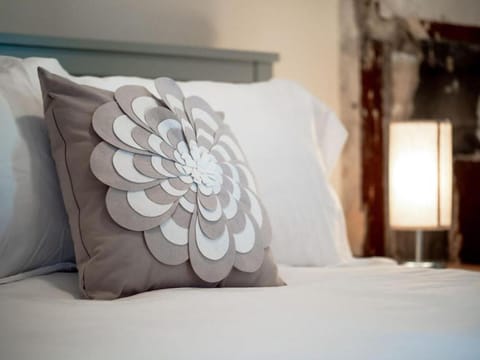 Cozy OTR Home with Private Roof Deck House in Over The Rhine