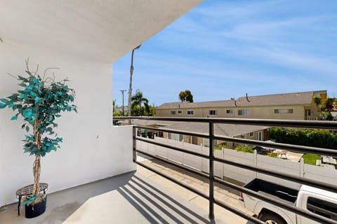 Sunshine Fun Time House in Costa Mesa