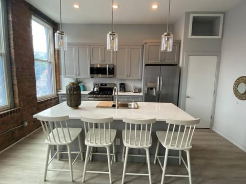 SWIZZLE Explore OTR and Downtown from Rhinegeist Apartment in Over The Rhine