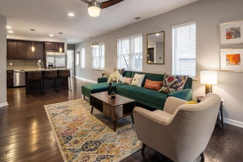 Stunning 2BR Apartment Near Downtown Apartment in Cincinnati