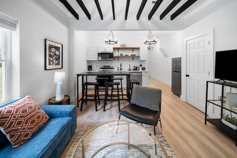 Spacious and Modern 3BR near Downtown and Walnut Hills House in Cincinnati