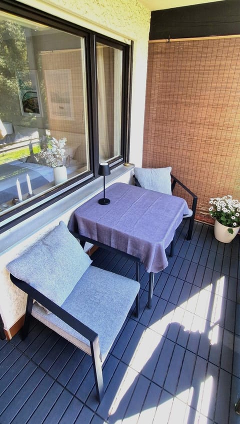 View (from property/room), Balcony/Terrace, Seating area, Dining area