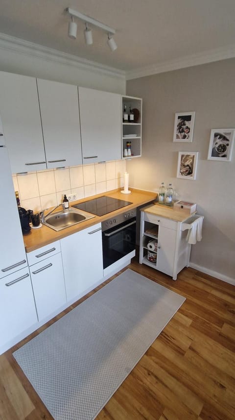 Coffee/tea facilities, Kitchen or kitchenette, pet friendly, toaster, kitchen