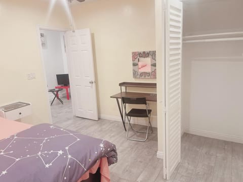 cozy & Quiet Tow Bed & one bath House in Rosemead