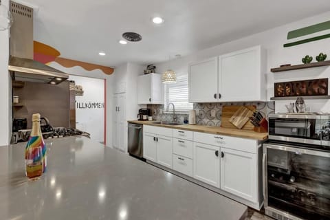 Kitchen or kitchenette, kitchen