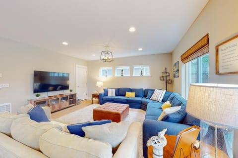 Pine Beach Family Retreat House in Washington