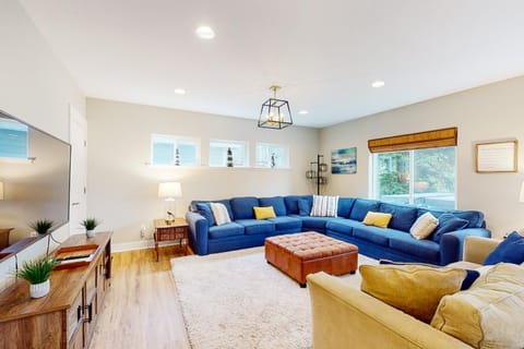 Pine Beach Family Retreat House in Washington