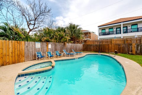 Mezquite Duplex Beach House House in South Padre Island