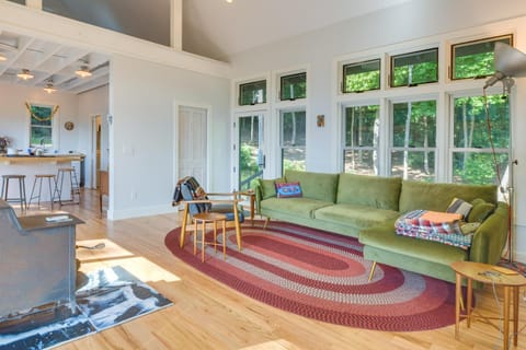 Pet-Friendly Studio with Views in Spruce Pine! Apartment in Mitchell County