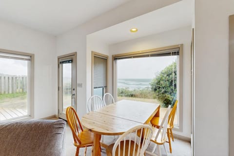 Beach Loop Condos Apartment in Oregon