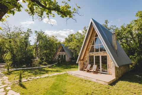Property building, Natural landscape, Garden view