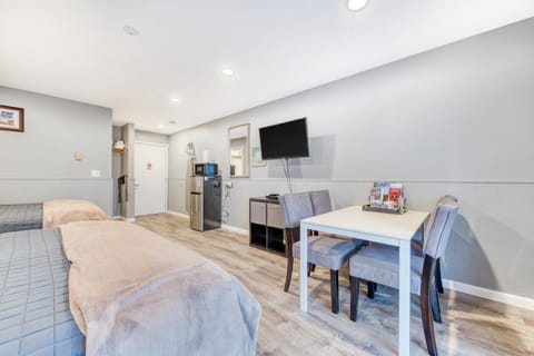 Sea Treasures Inn Units #205-212 House in Rockaway Beach