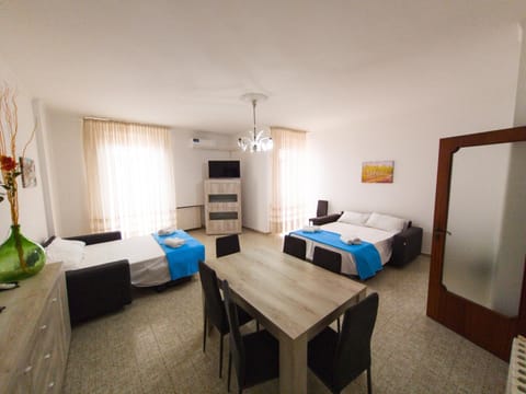 Living room, Bedroom