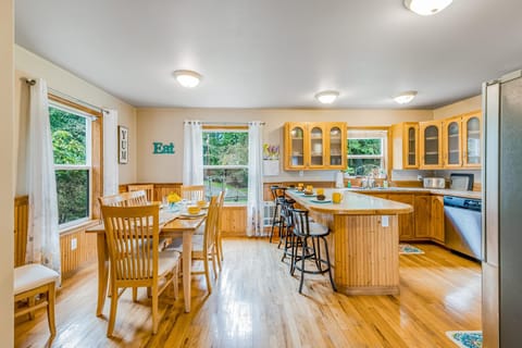 Port Susan Bay House in Camano Island