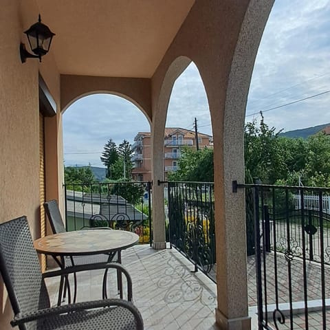 Day, View (from property/room), Balcony/Terrace, Seating area
