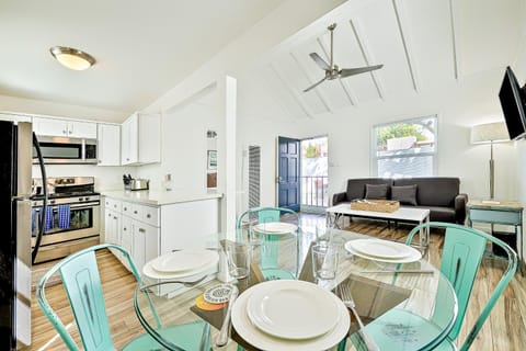 La Jolla Beach Retreat Compound House in La Jolla