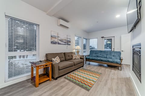 Serenity at Deerhaven Apartment in Gold Beach