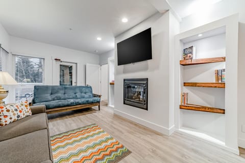 Serenity at Deerhaven Apartment in Gold Beach