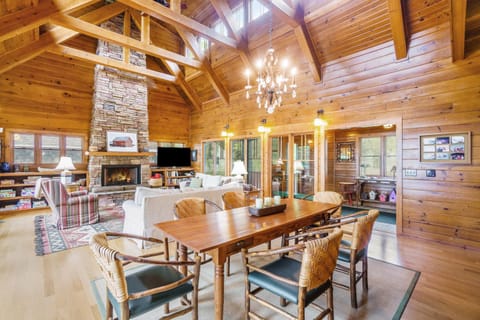 Platte Lake Paradise House in Crystal Lake