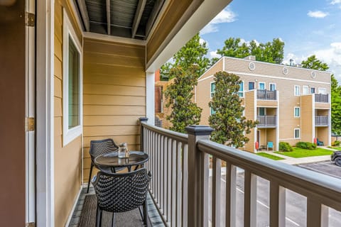 1062 Riverfront Apartment in East Nashville