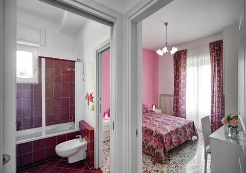 Shower, Bathroom, Bedroom