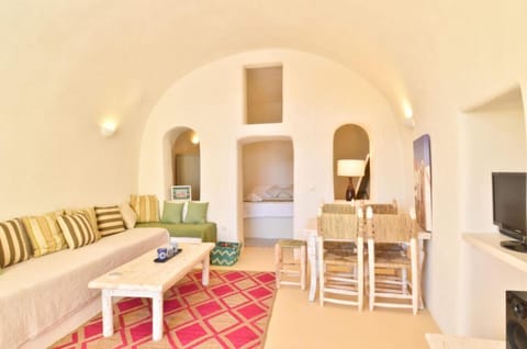 Just Blue House in Oia