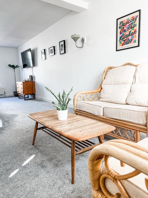 Dog and Whistle Pub Bed and Breakfast in Hertford