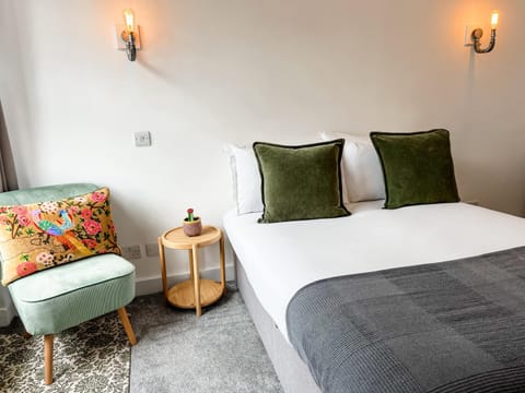 Dog and Whistle Pub Bed and Breakfast in Hertford