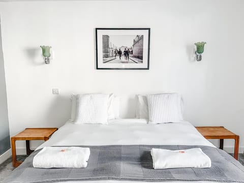 Dog and Whistle Pub Bed and Breakfast in Hertford