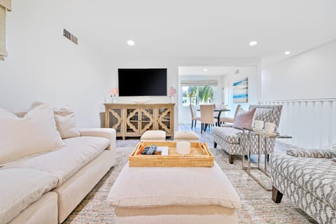 Balboa Island Diamond Resort Compound House in Balboa Island