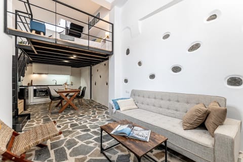 Kitchen or kitchenette, Seating area, Dining area, kitchen