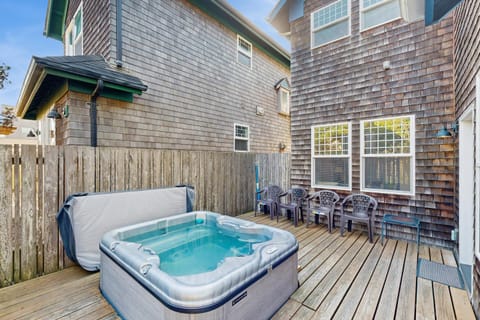 Fairhaven - Applegate House & Bennington House House in Newport