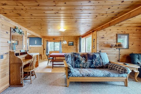 Lakefront Cabin and Cottages Cabin in Moosehead Lake