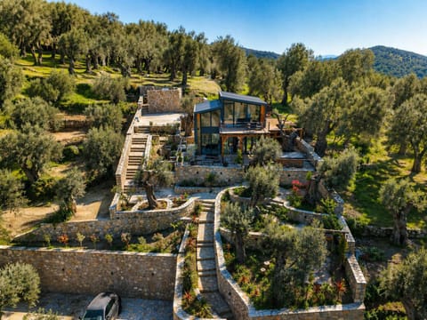Property building, Natural landscape, View (from property/room), Balcony/Terrace, Sunset, Bath, Parking