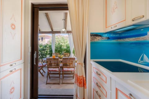 Kitchen or kitchenette, Dining area, Lunch