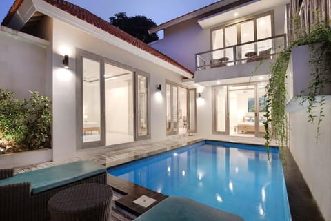 Green Villa B, near new 3 bedroom villa with pool. Villa in Ubud