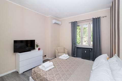 Trilocale con parcheggio privato ATP Arena Inalpi, PalaTazzoli, Palavela Lingotto, "Exclusive Suite " La casa di Bertino " Apartment in Turin