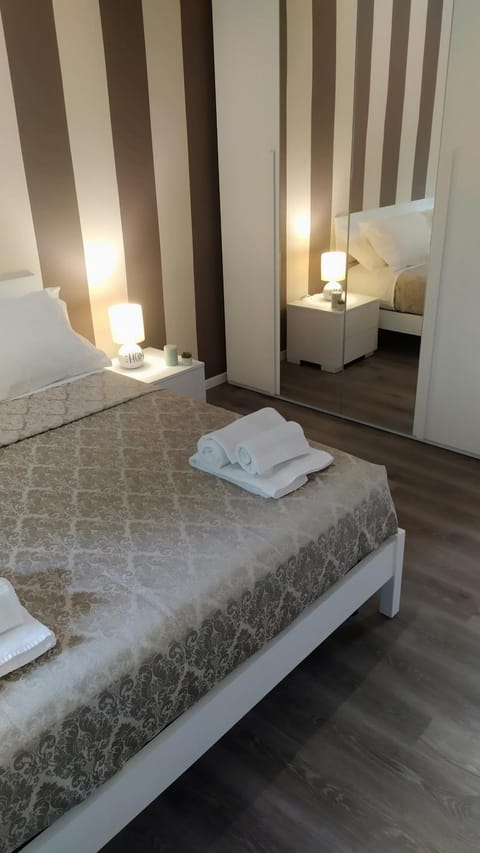 Trilocale con parcheggio privato ATP Arena Inalpi, PalaTazzoli, Palavela Lingotto, "Exclusive Suite " La casa di Bertino " Apartment in Turin