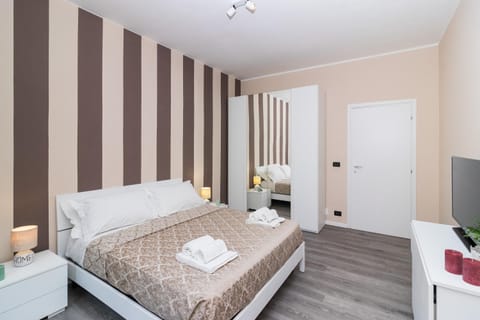 Trilocale con parcheggio privato ATP Arena Inalpi, PalaTazzoli, Palavela Lingotto, "Exclusive Suite " La casa di Bertino " Apartment in Turin