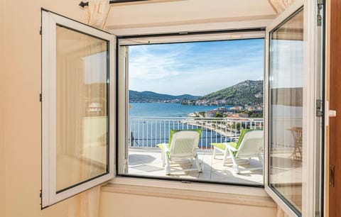 Seaview apartments Apartment in Šibenik-Knin County, Croatia