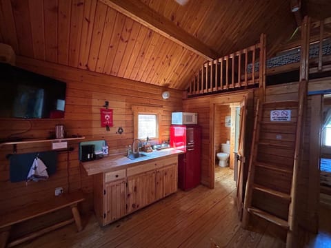 Katie's Cozy Cabins Cabin in Tombstone