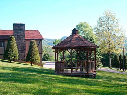 Patio, Seating area, Mountain view