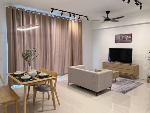TV and multimedia, Living room, Dining area