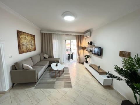 Kleanthi's Home Apartment in Sarandë