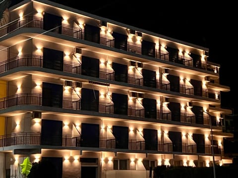 Property building, Night, Balcony/Terrace