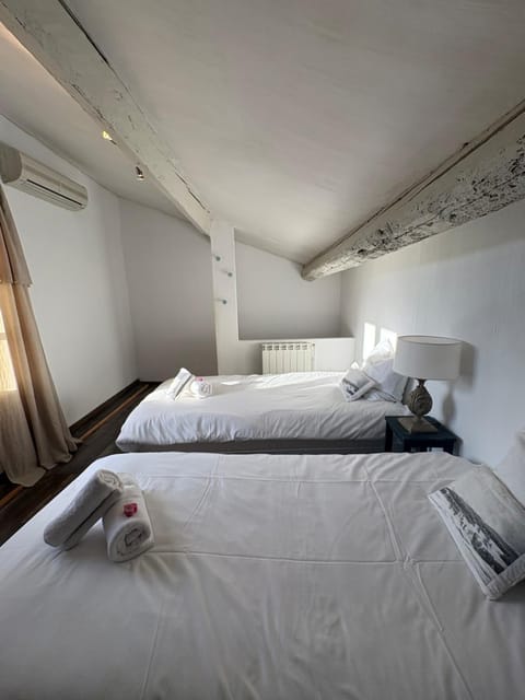 Lou Crespinou Arles terrasse Apartment in Arles