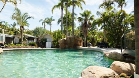 Day, Natural landscape, Garden view, Pool view, Swimming pool, sunbed