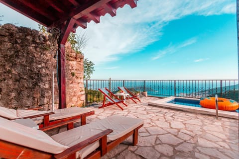 Patio, City view, Mountain view, Sea view, Swimming pool