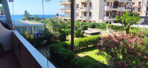Garden, Garden view